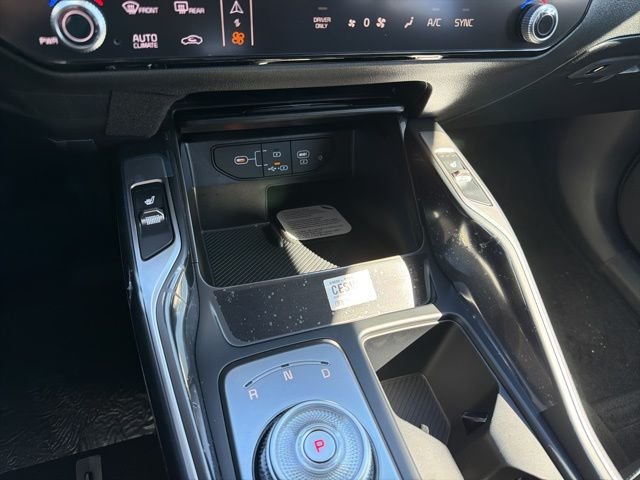 New 2026 Volcanic Sand Kia EX AWD image 20