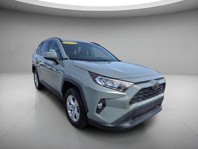 Used 2020 Lunar Rock Toyota XLE image 7