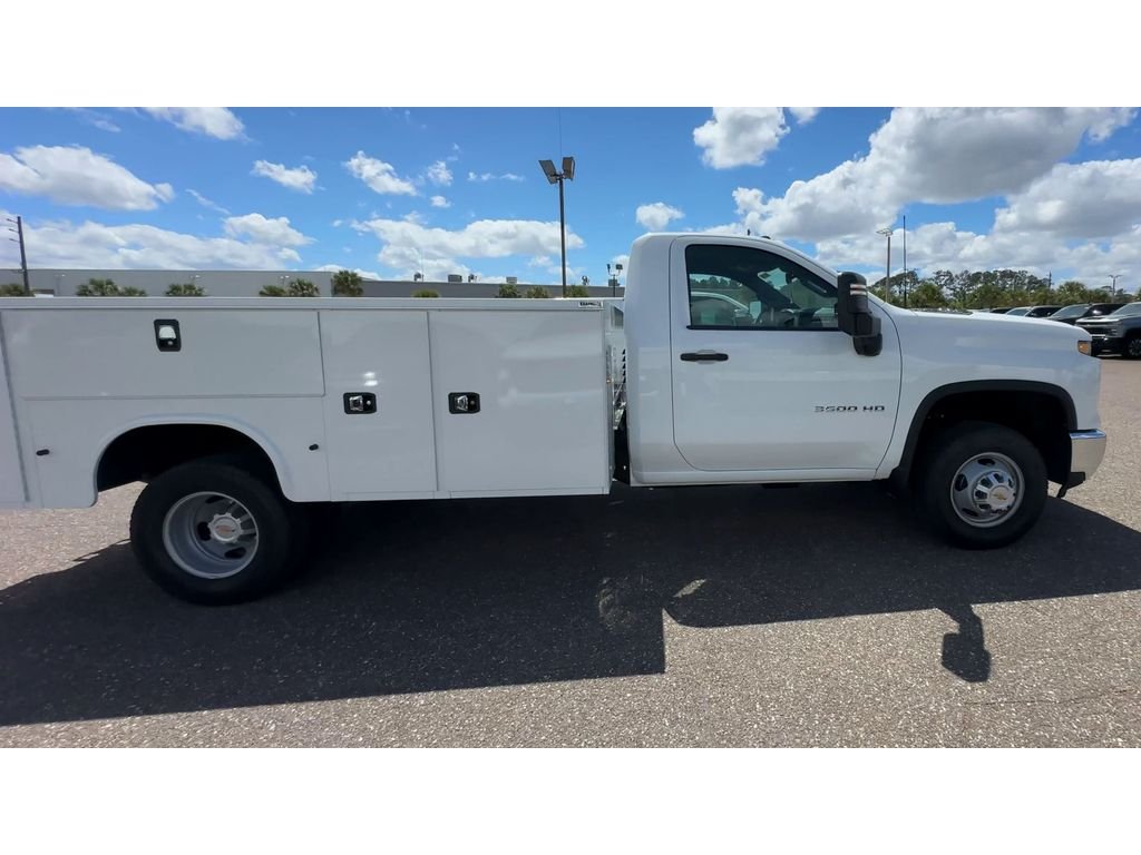 New 2026 Summit White Chevrolet Work Truck image 9