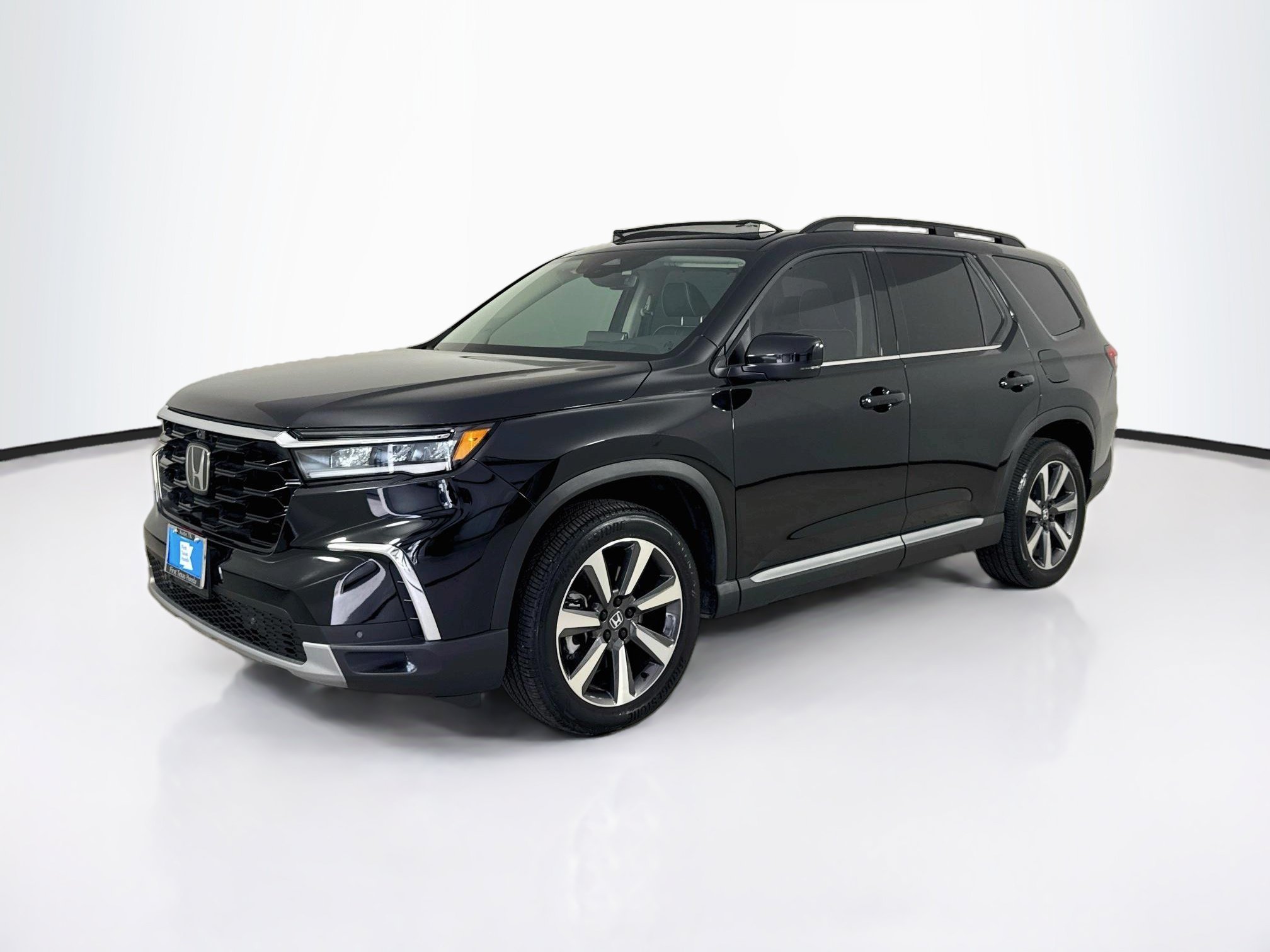 Certified Used 2025 Crystal Black Pearl Honda AWD Elite image 50