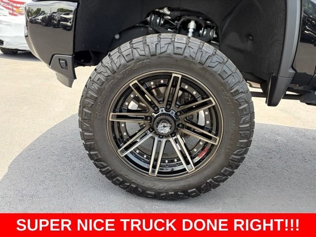 Used 2024 Black Chevrolet Custom image 10