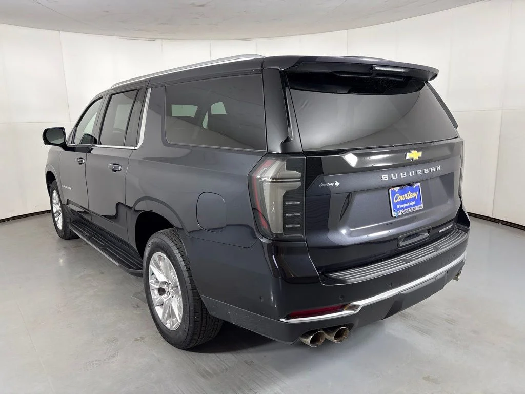 Used 2025 Gray Chevrolet Premier image 7