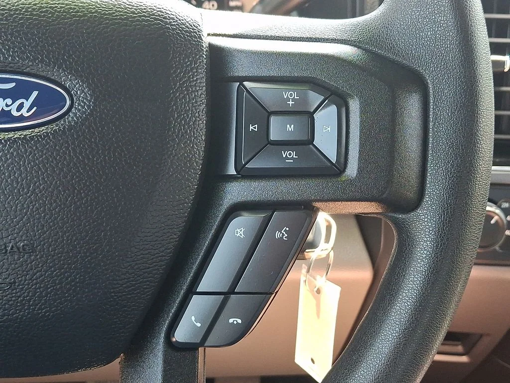 Used 2019 Silver Ford XLT image 21