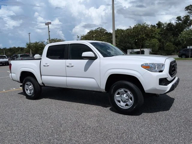 Certified Used 2022 White Toyota SR image 2