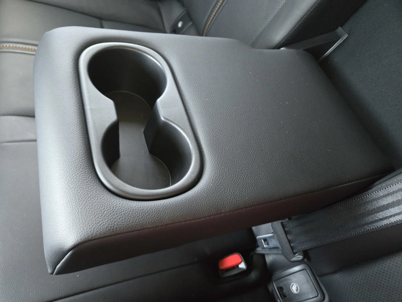 Used 2025 Wind Chill Pearl Mazda Premium Plus Package image 31