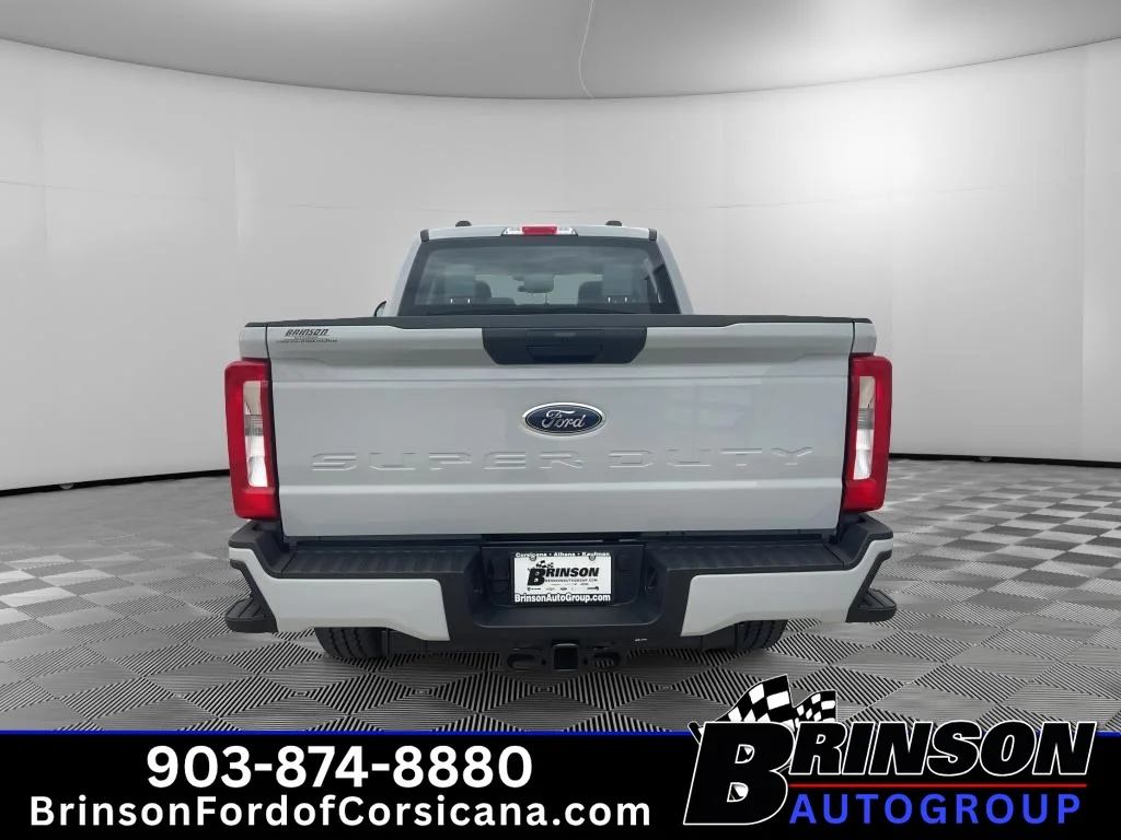 New 2026 Avalanche Ford XL image 4