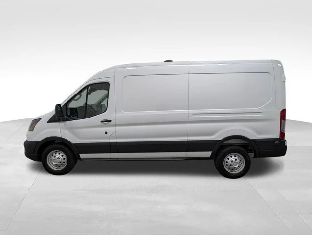 New 2026 Oxford White Ford Cargo Van image 32