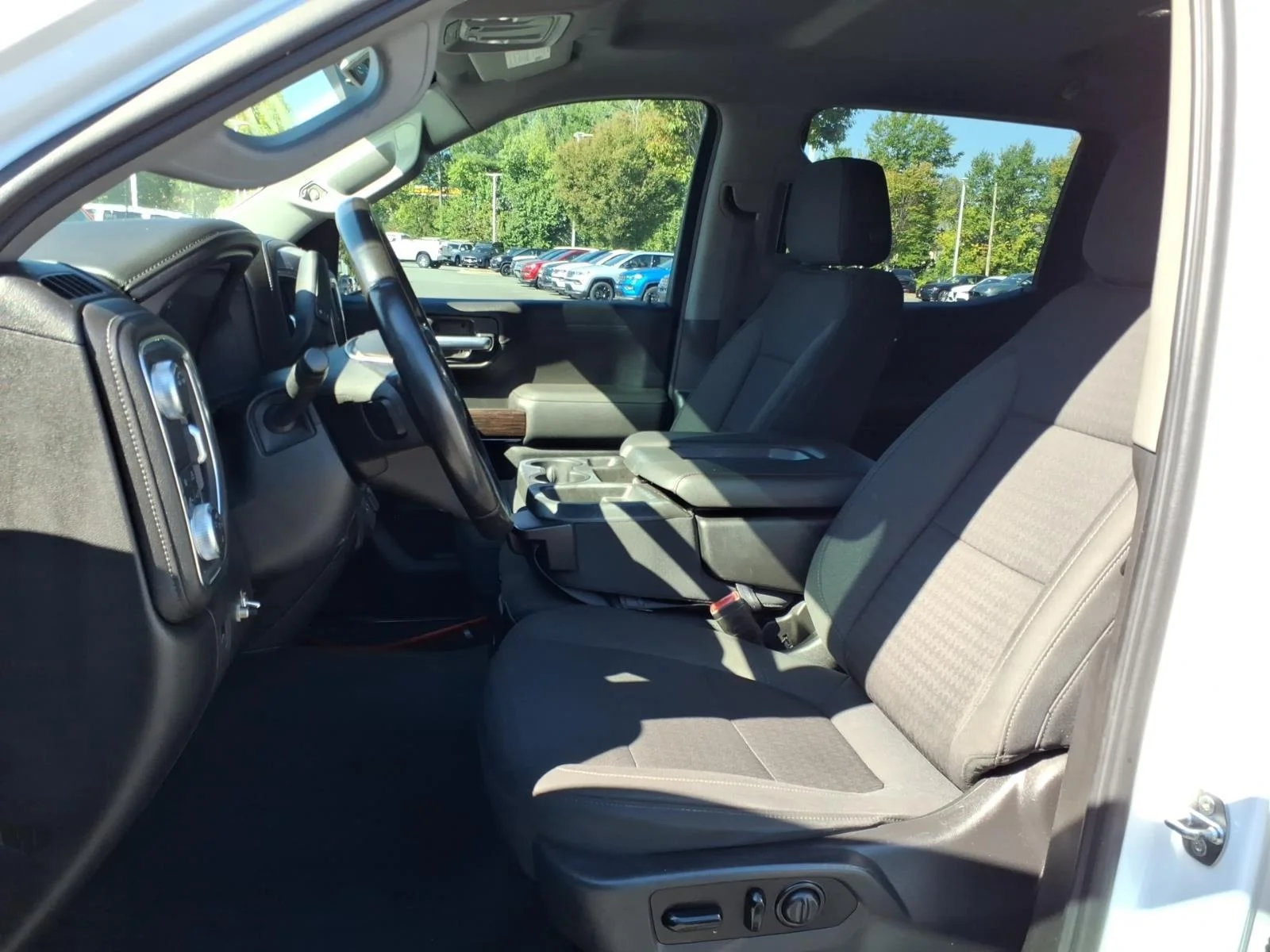Used 2021 Summit White GMC Elevation image 19