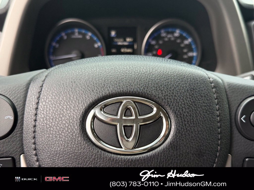 Used 2018 Gray Toyota LE image 24