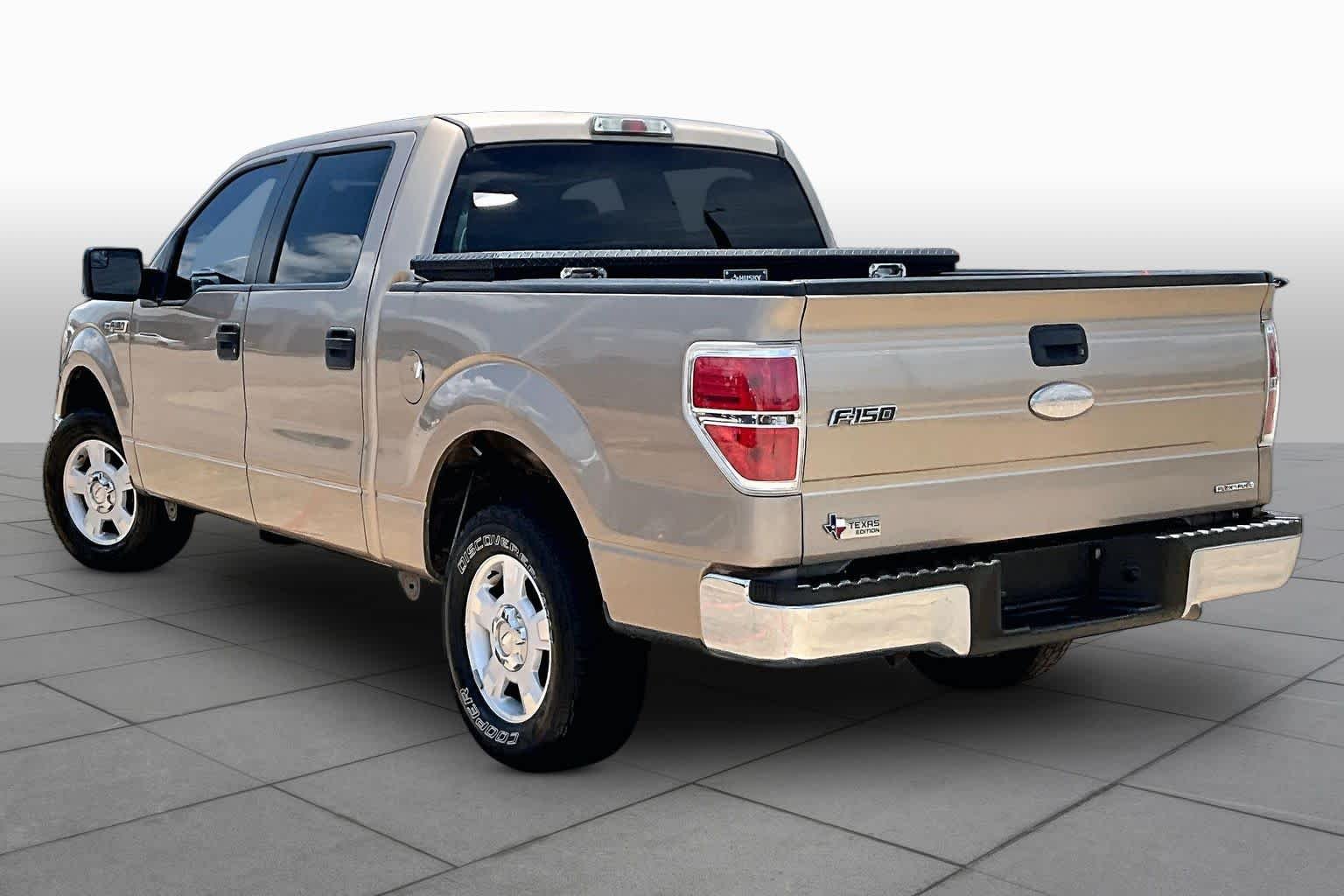 Used 2012 Pale Adobe Metallic Ford XLT image 12