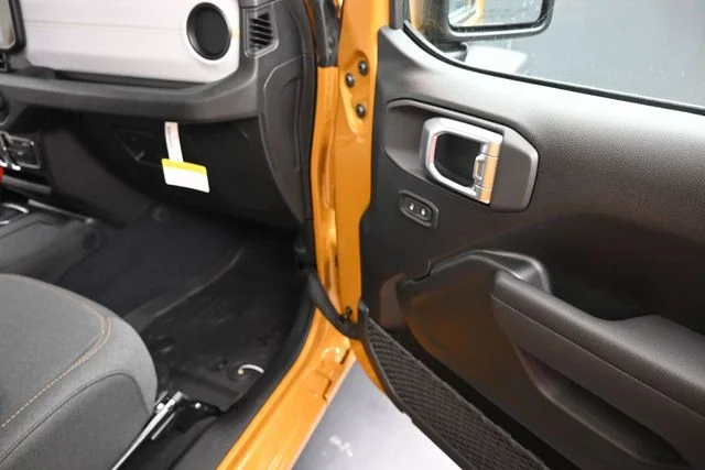 New 2026 Goldilocks Exterior Paint Jeep Sport S image 17