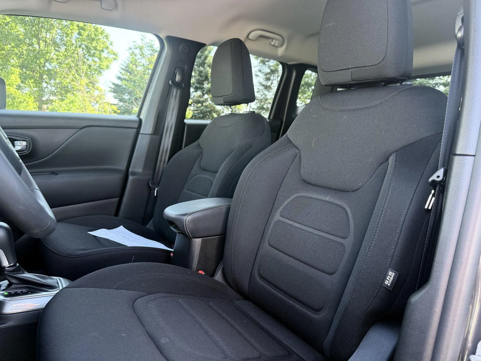 Used 2022 Gray Jeep  image 5