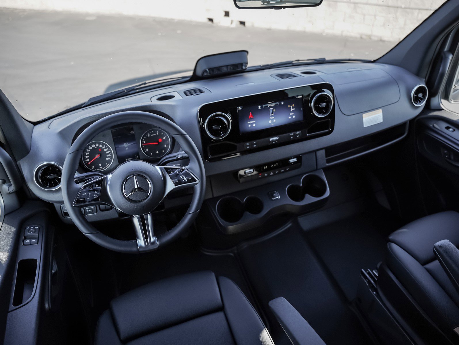 2025 Mercedes-Benz Sprinter Crew Van Base - Photo 20