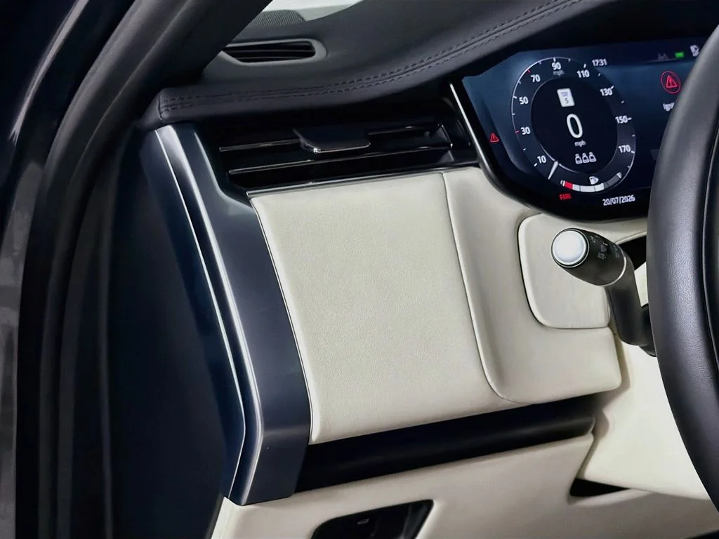 Certified Used 2024 Gray Land Rover SE image 10