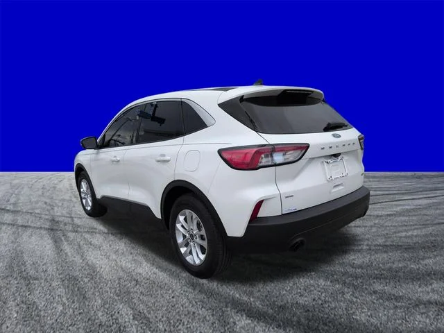 Certified Used 2020 White Metallic Ford SE image 6