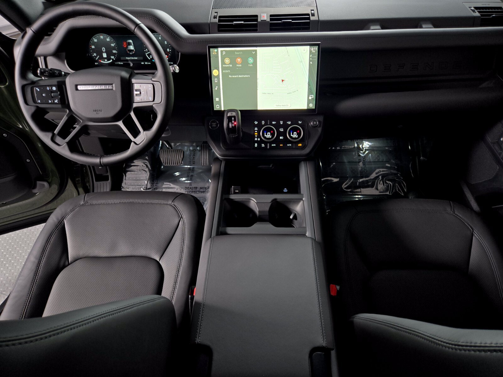 New 2026 Woolstone Green Land Rover X-Dynamic SE image 4