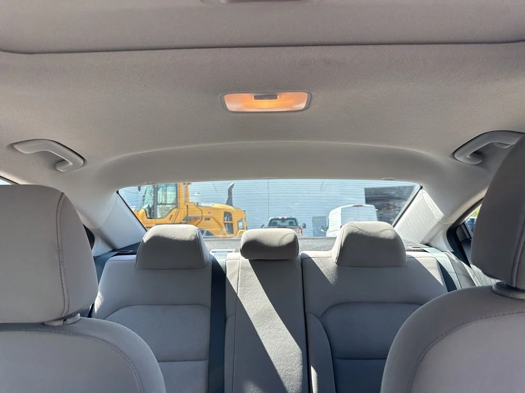 Used 2018 Symphony Silver Hyundai Value Edition image 27