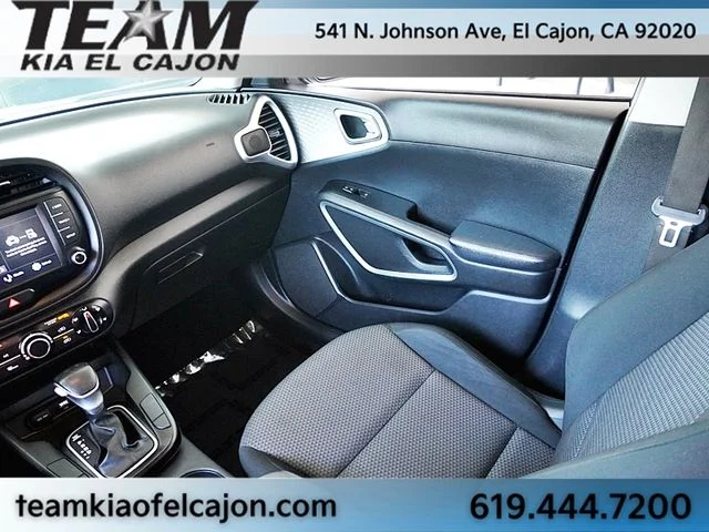 2023 Kia Soul LX - Photo 21