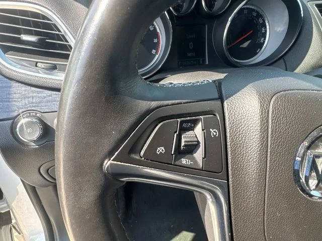 Used 2013 White Buick Leather image 33