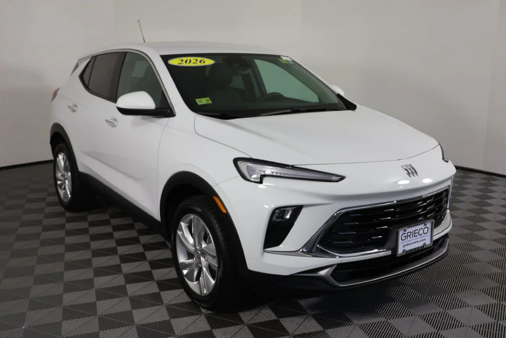 Used 2026 Summit White Buick Preferred image 1