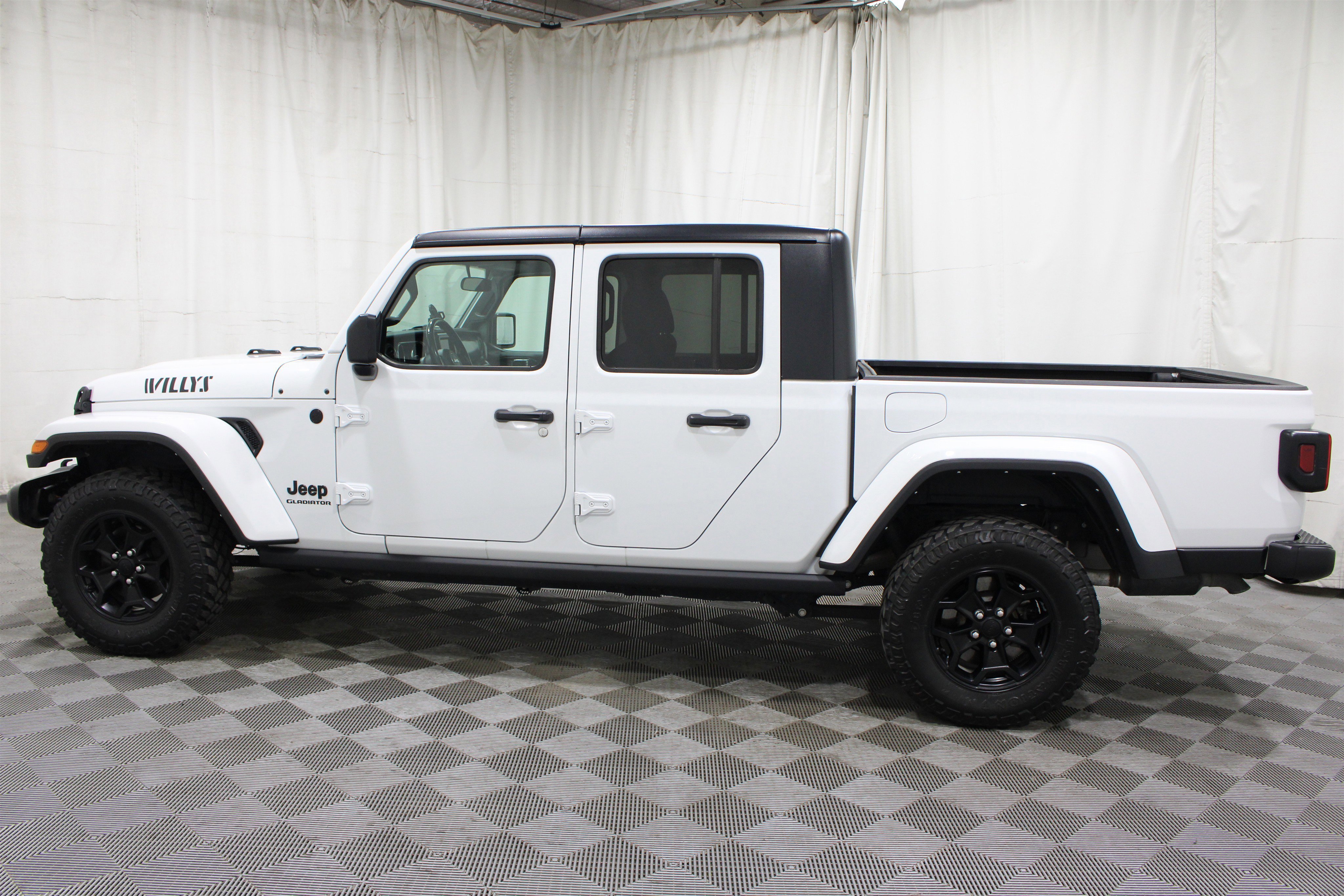 Used 2021 Bright White Clearcoat Jeep Willys image 31