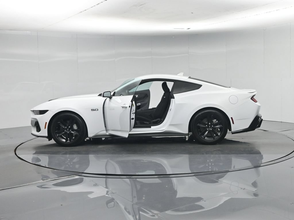 Used 2025 White Ford GT image 4