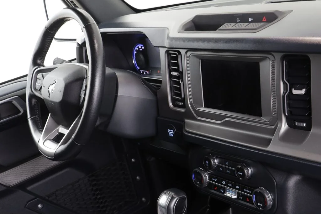 Used 2023 Silver Ford Outer Banks image 21