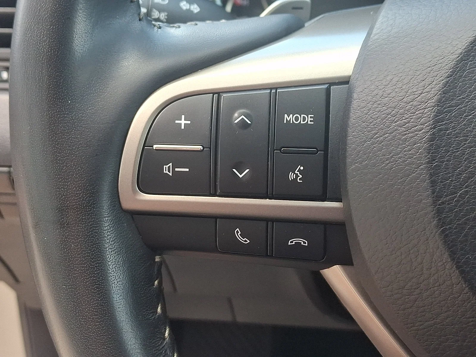 Used 2021 Atomic Silver - 1J7 Lexus  image 20
