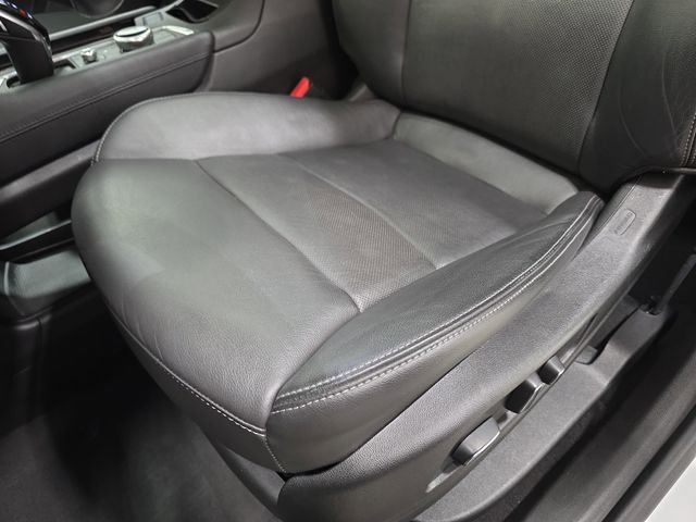 Used 2020 White Cadillac Sport image 27