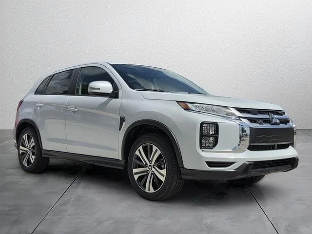 2026 Mitsubishi Outlander Sport 2.0 SE AWC CVT's photo