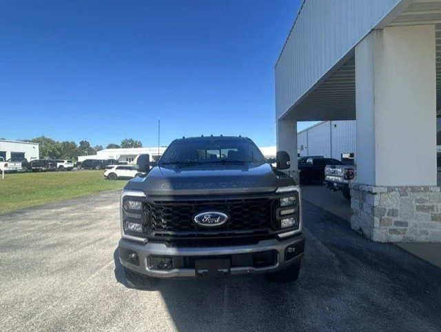 Used 2024 Gray Metallic Ford Lariat image 2