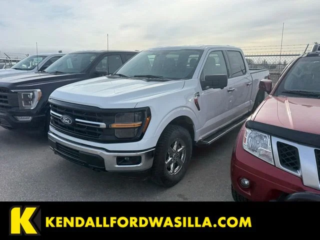 Used 2024 Oxford White Ford XLT image 1