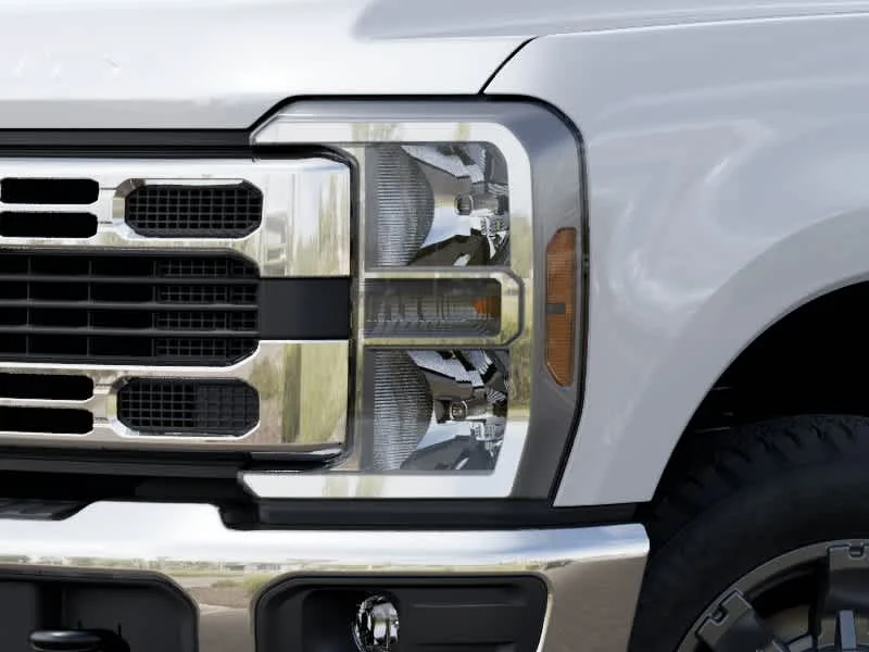 New 2027 Oxford White Ford F-350® XLT image 18