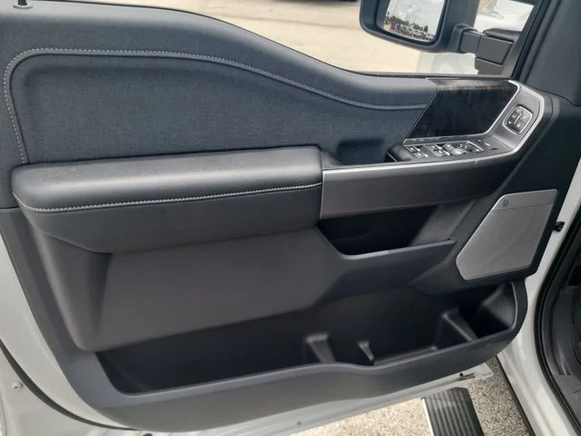 New 2026 Avalanche Ford Lariat image 17