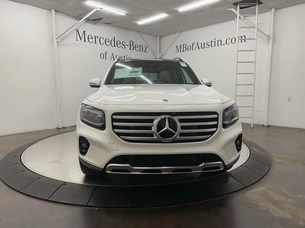 Used 2026 White Mercedes-Benz GLB 250 image 2