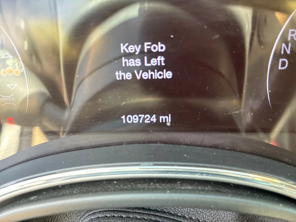 Used 2022 Black Jeep Laredo E image 17
