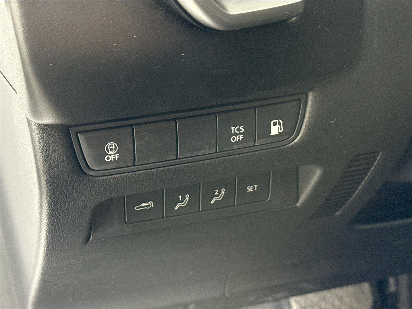 Certified Used 2025 Wind Chill Pearl Mazda Premium Package image 16