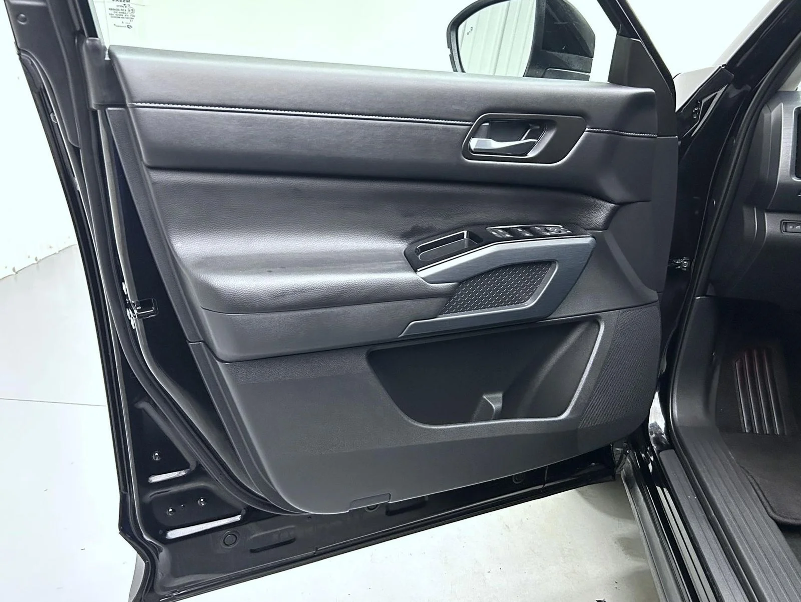 Certified Used 2025 Black Nissan SL image 9