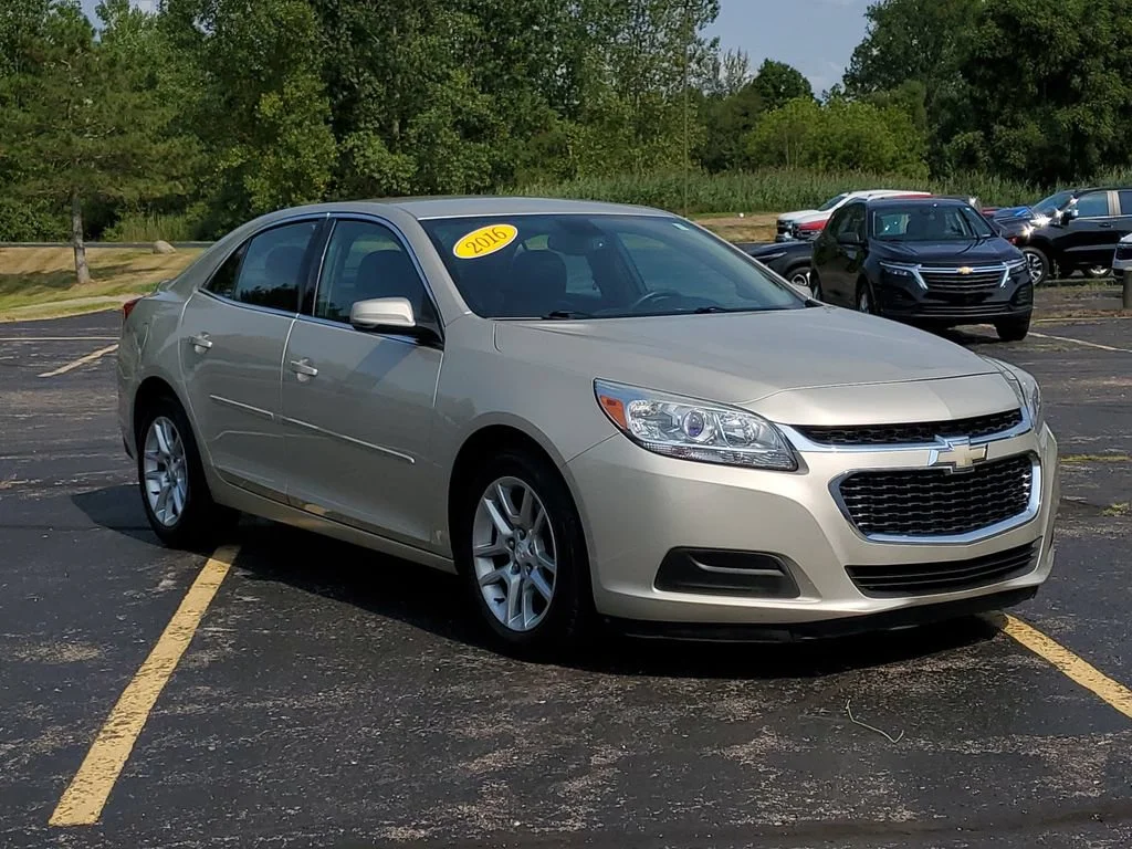 Used 2016 Chevrolet Malibu Limited 1LT with VIN 1G11C5SA6GF111957 for sale in Millington, MI