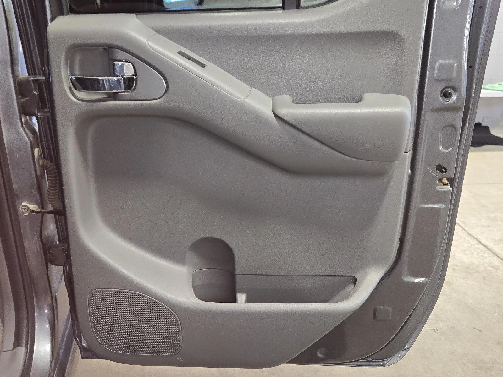 Used 2018 Gun Metallic Nissan SV V6 image 33