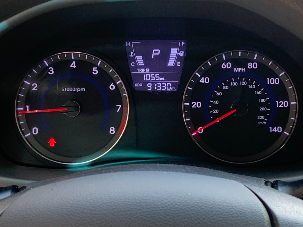Used 2013 Boston Red Metallic Hyundai GS image 12