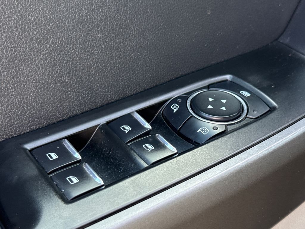 Used 2025 White Ford XLT image 19