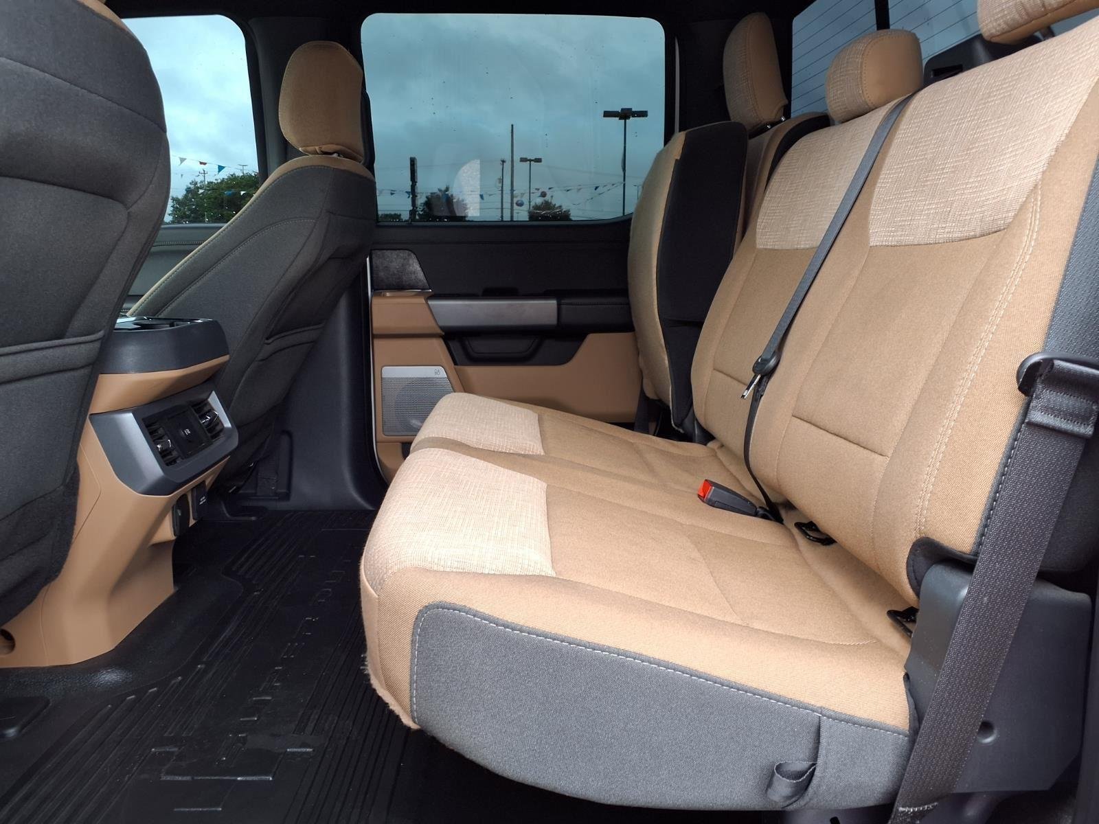 Used 2024 White Ford XLT image 22