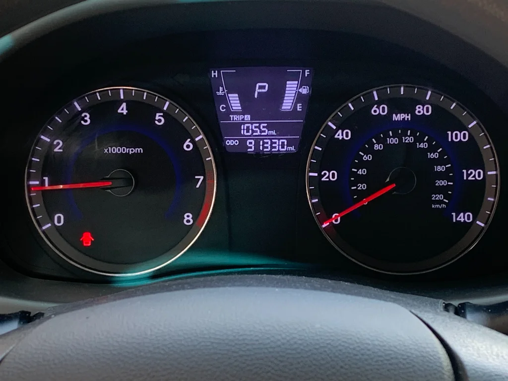 Used 2013 Boston Red Metallic Hyundai GS image 12