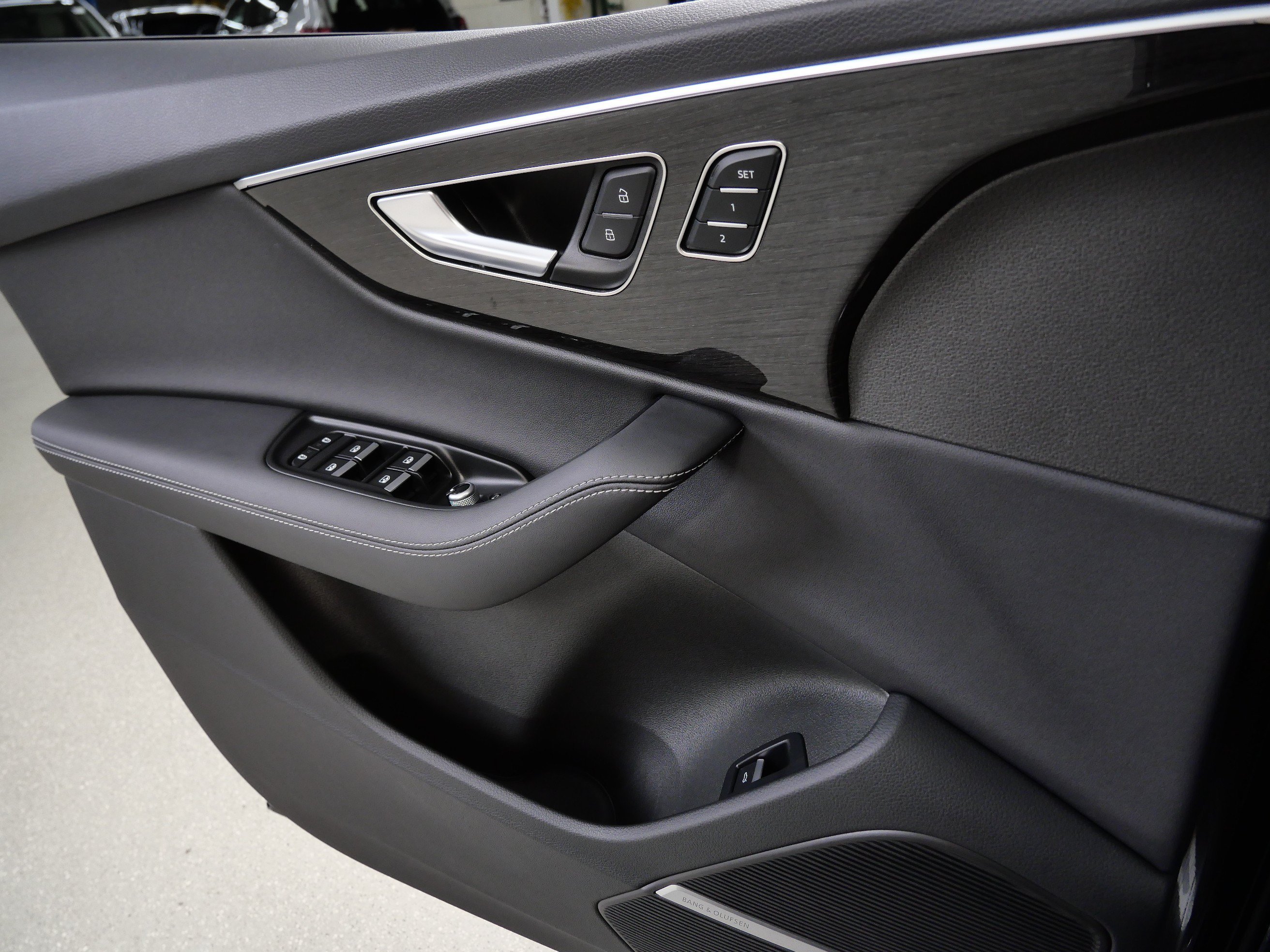 Used 2026 Samurai Gray Metallic Audi Premium Plus image 28
