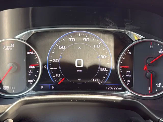 Used 2019 Red Chevrolet RS image 25