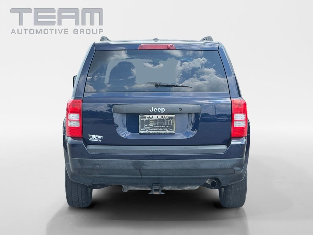 Used 2016 Blue Jeep Sport image 6