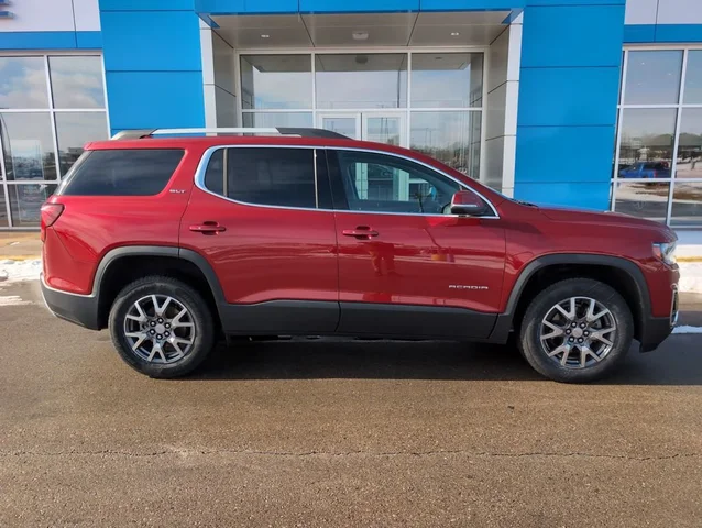 2023 GMC Acadia SLT