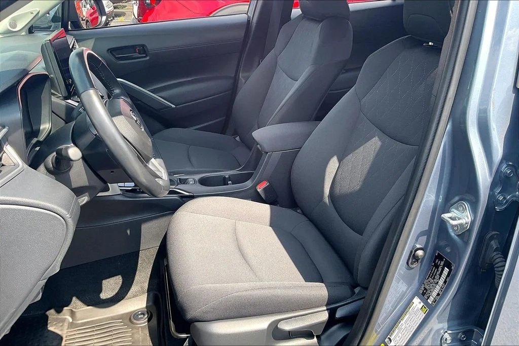 Used 2023  Toyota LE image 24