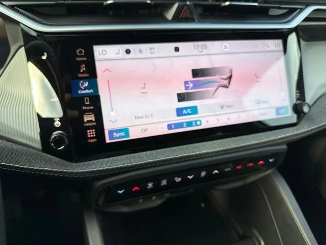 New 2026 White Jeep Laredo image 15